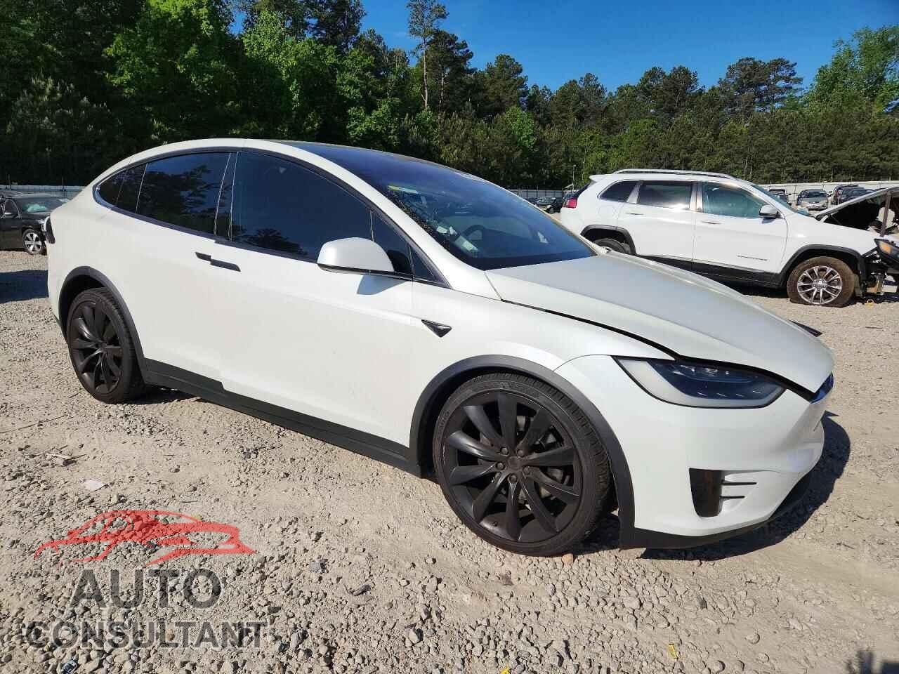 TESLA MODEL X 2017 - 5YJXCBE25HF070151