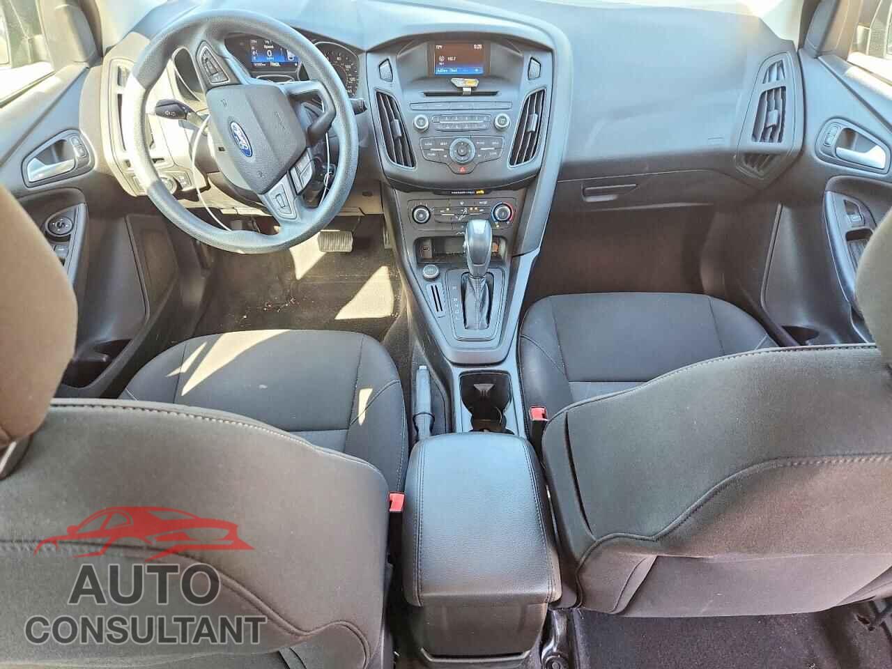 FORD FOCUS 2015 - 1FADP3K29FL354349