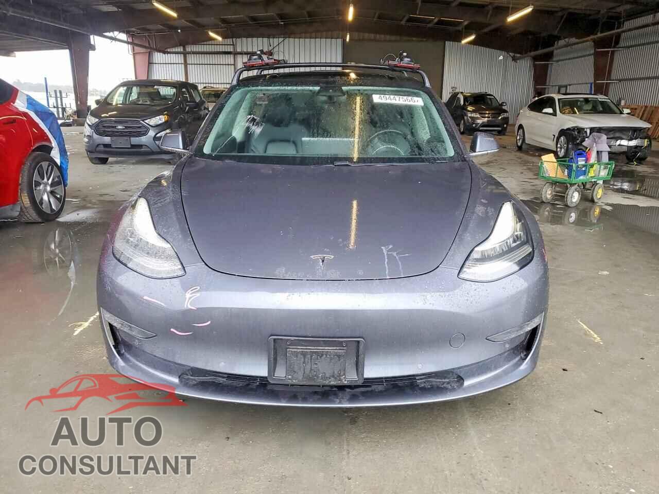 TESLA MODEL 3 2018 - 5YJ3E1EB8JF083081