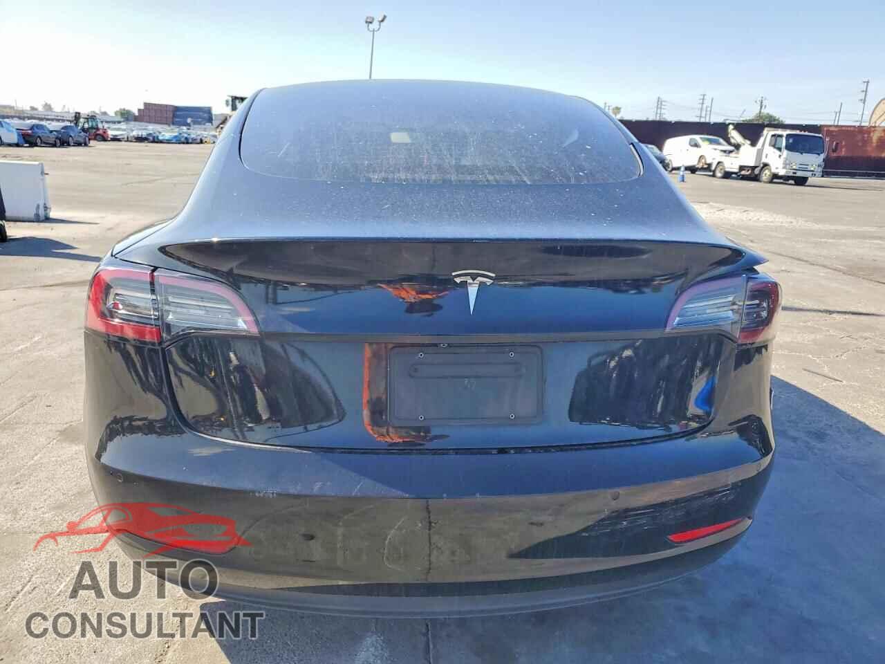 TESLA MODEL 3 2021 - 5YJ3E1EA8MF994331
