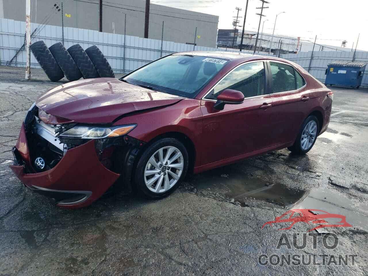 TOYOTA CAMRY 2022 - 4T1C11AK4NU499171