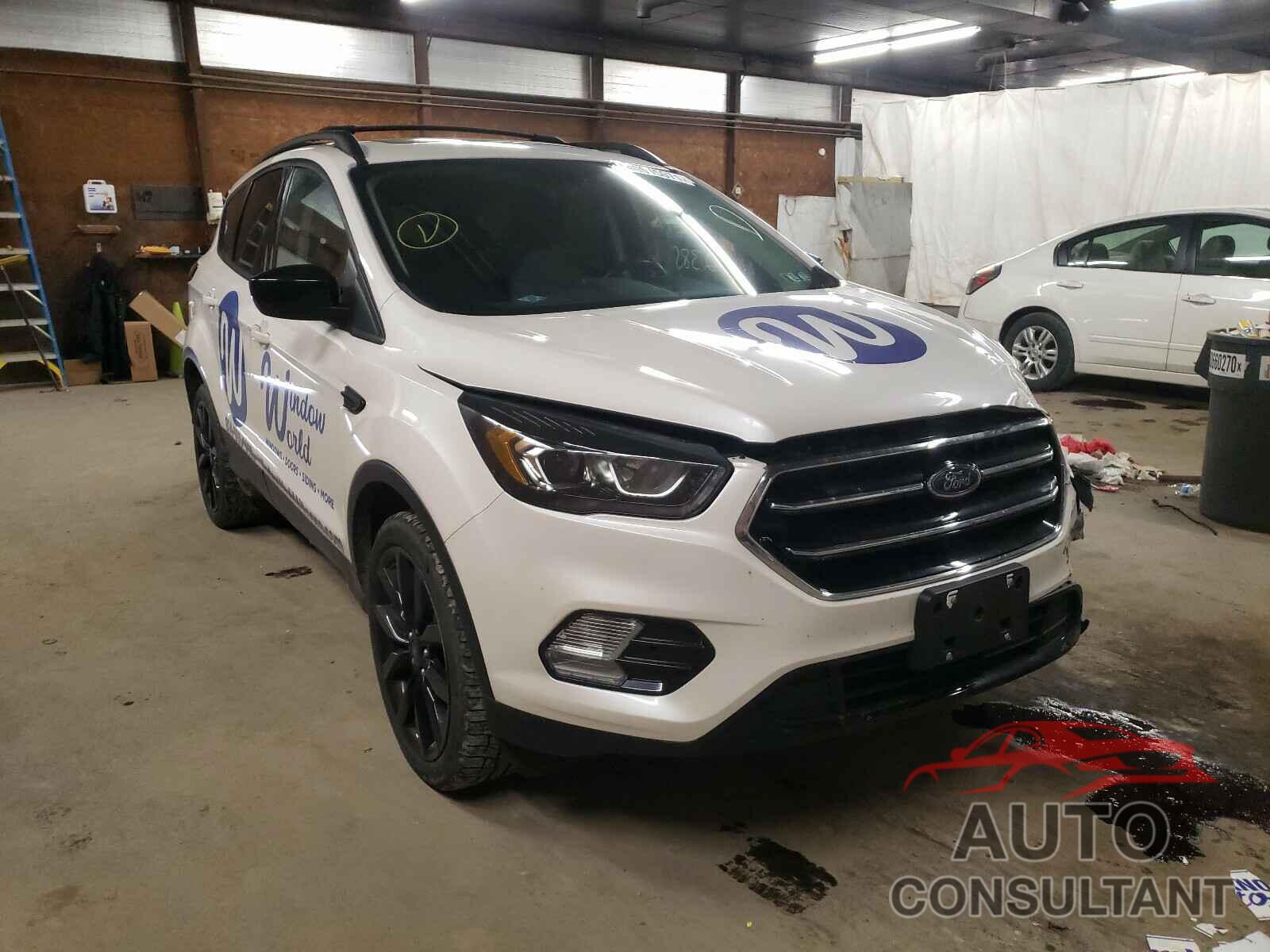 FORD ESCAPE 2017 - 1FMCU9GD7HUB48130