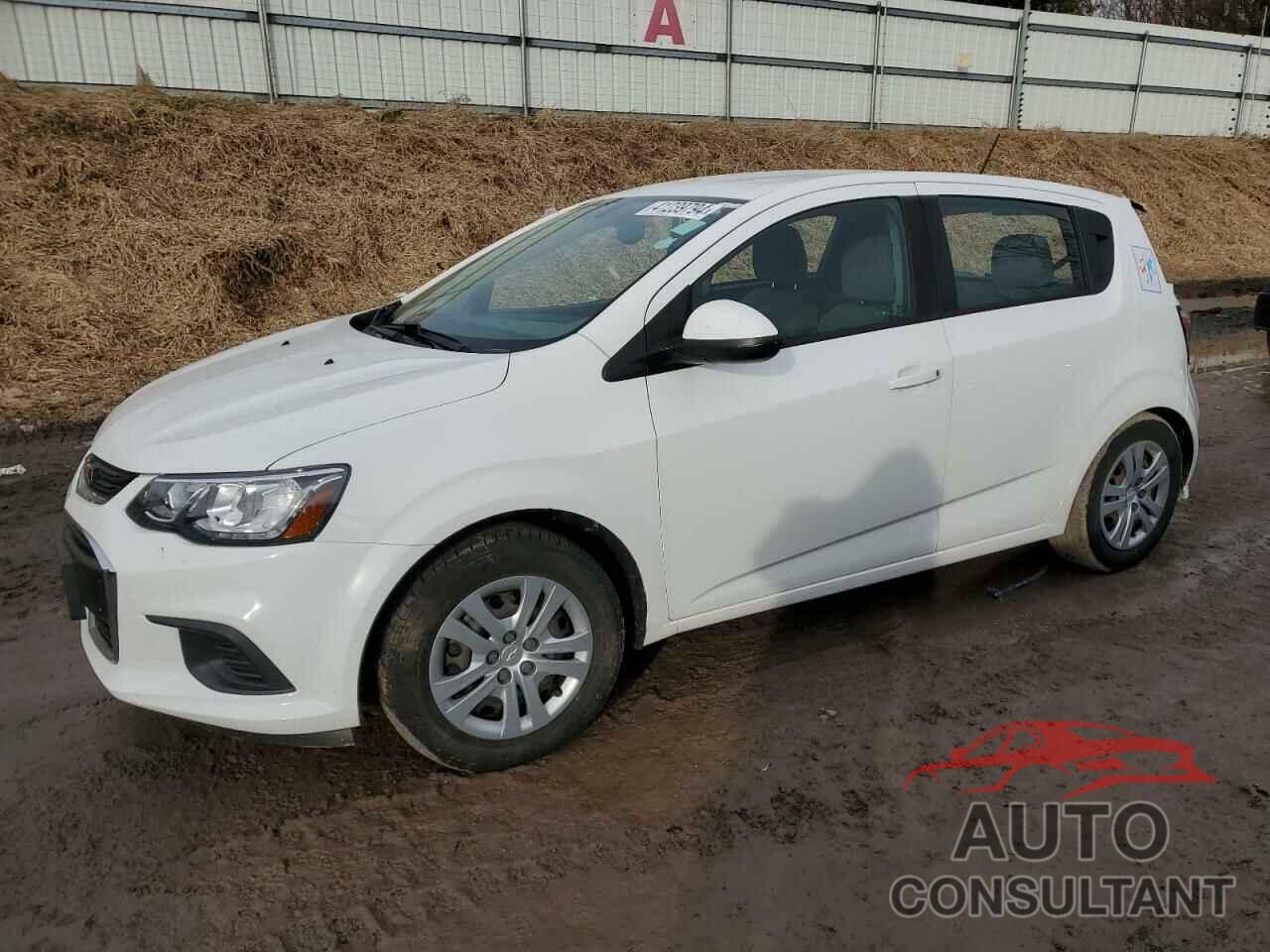 CHEVROLET SONIC 2017 - 1G1JG6SH3H4171506