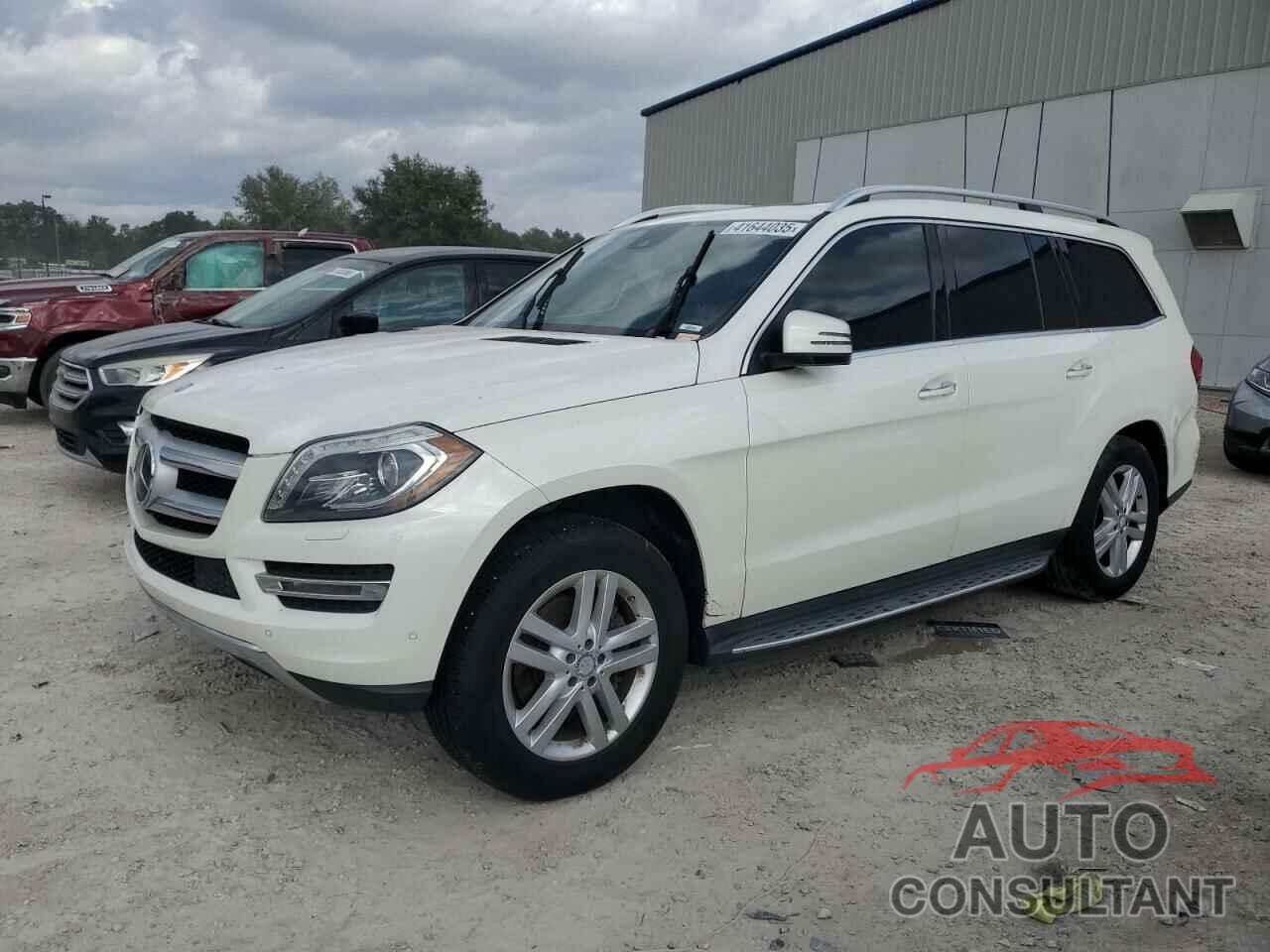 MERCEDES-BENZ GL-CLASS 2015 - 4JGDF6EE2FA469502
