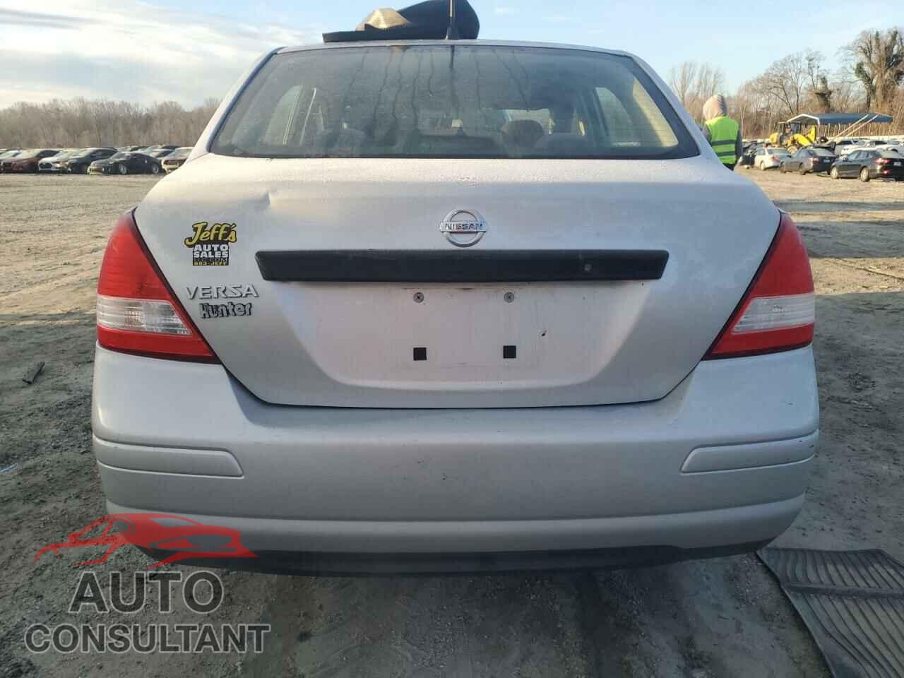 NISSAN VERSA 2010 - 3N1CC1AP1AL400484