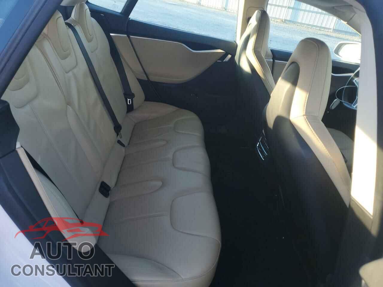 TESLA MODEL S 2013 - 5YJSA1CN5DFP04320