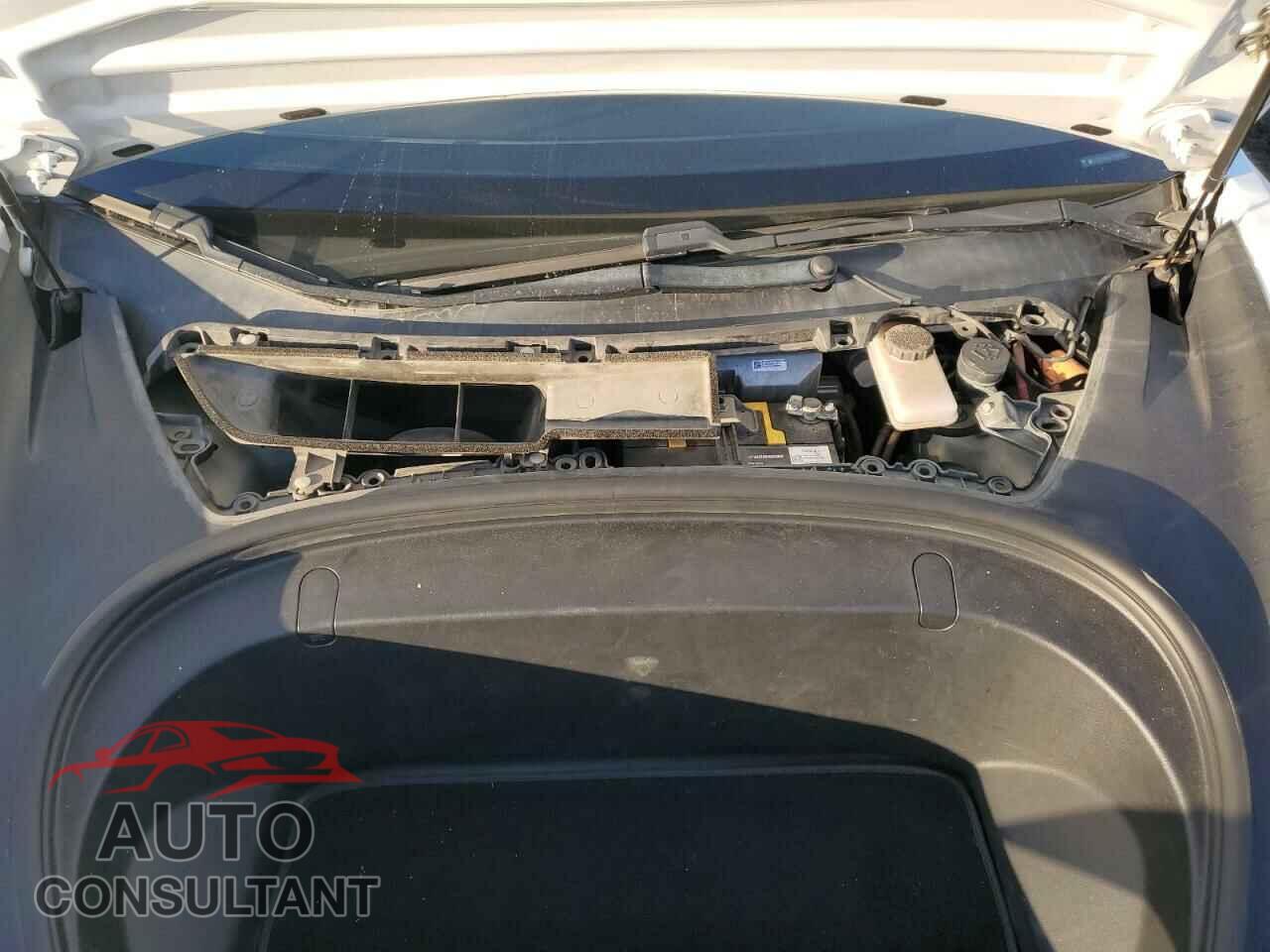 TESLA MODEL 3 2018 - 5YJ3E1EB5JF096970