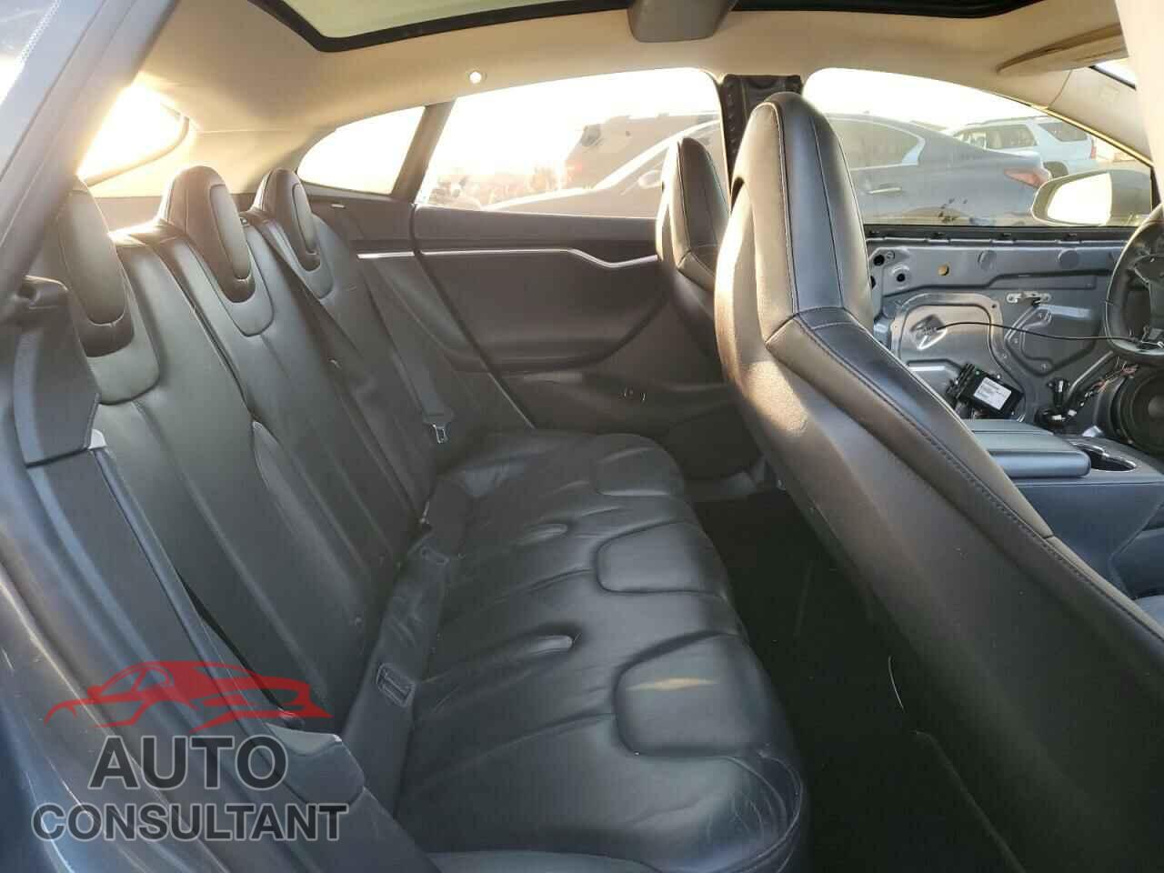 TESLA MODEL S 2013 - 5YJSA1DG7DFP09826