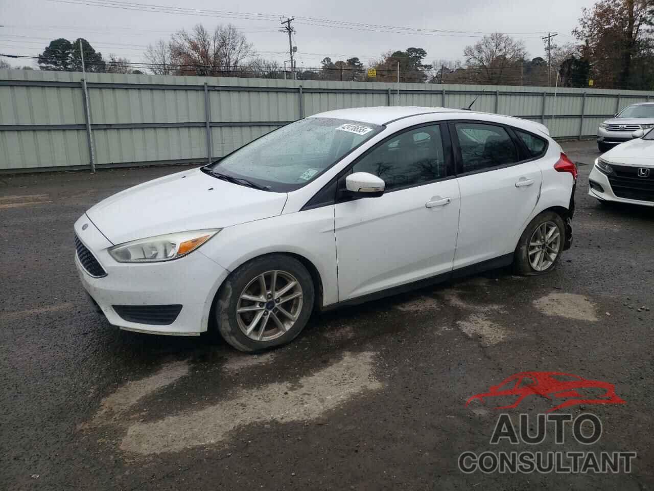 FORD FOCUS 2016 - 1FADP3K2XGL338517