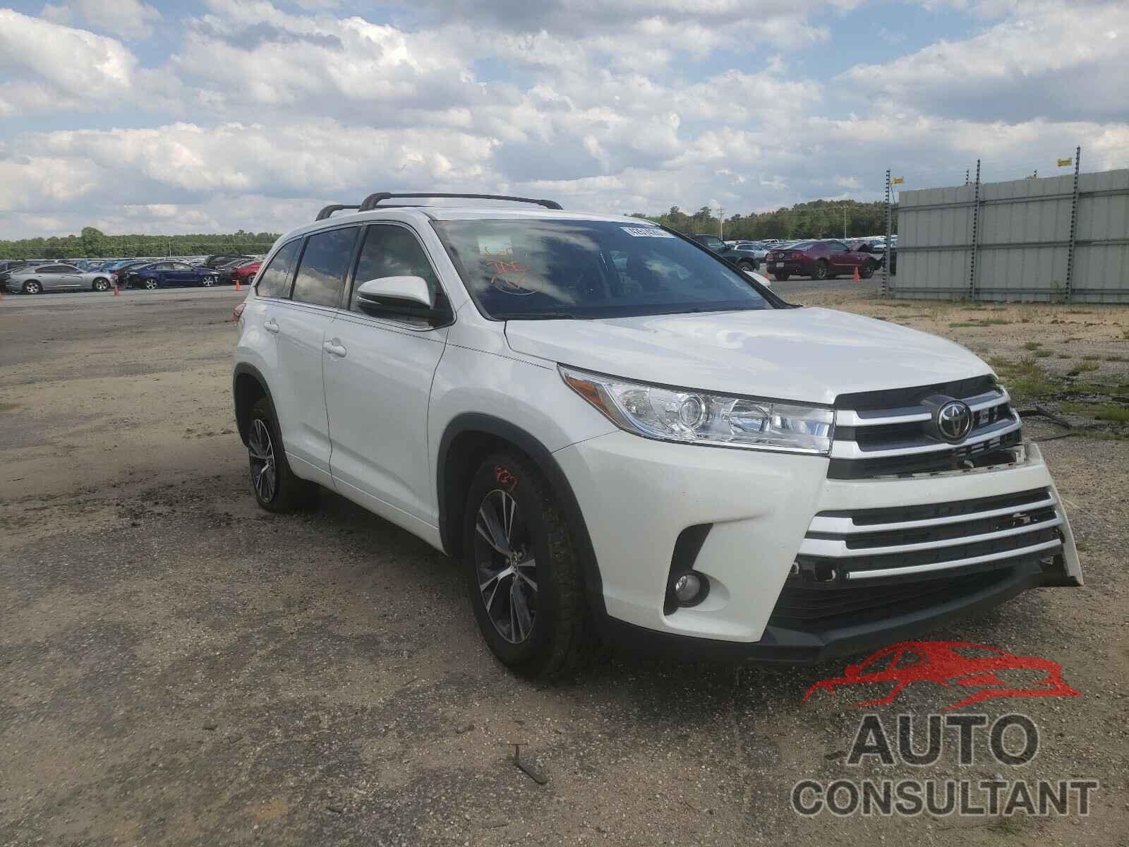 TOYOTA HIGHLANDER 2018 - 5TDZARFH7JS034635
