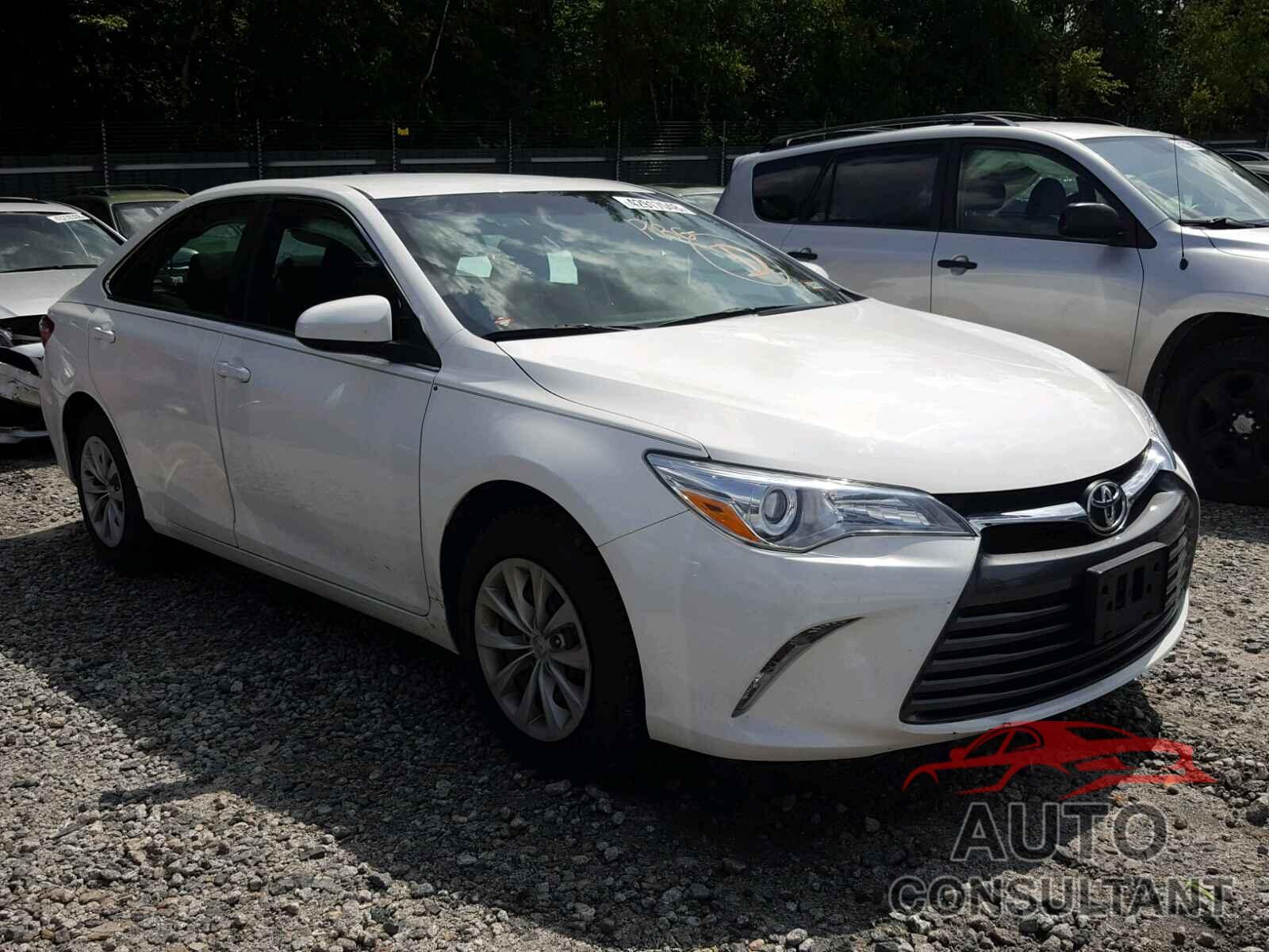 TOYOTA CAMRY 2015 - 4T4BF1FK1FR470577