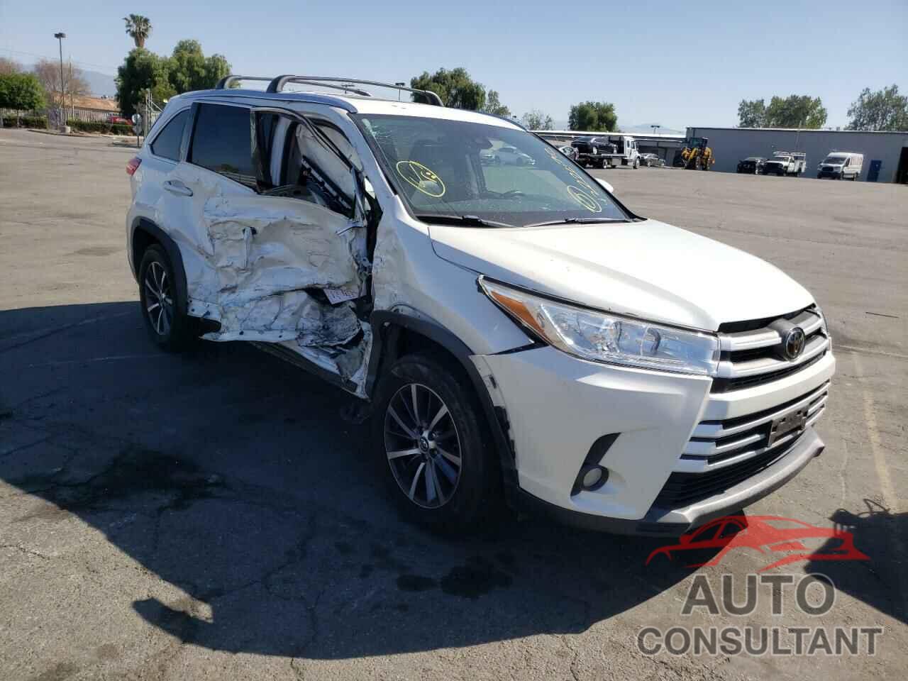 TOYOTA HIGHLANDER 2017 - 5TDKZRFH6HS515769