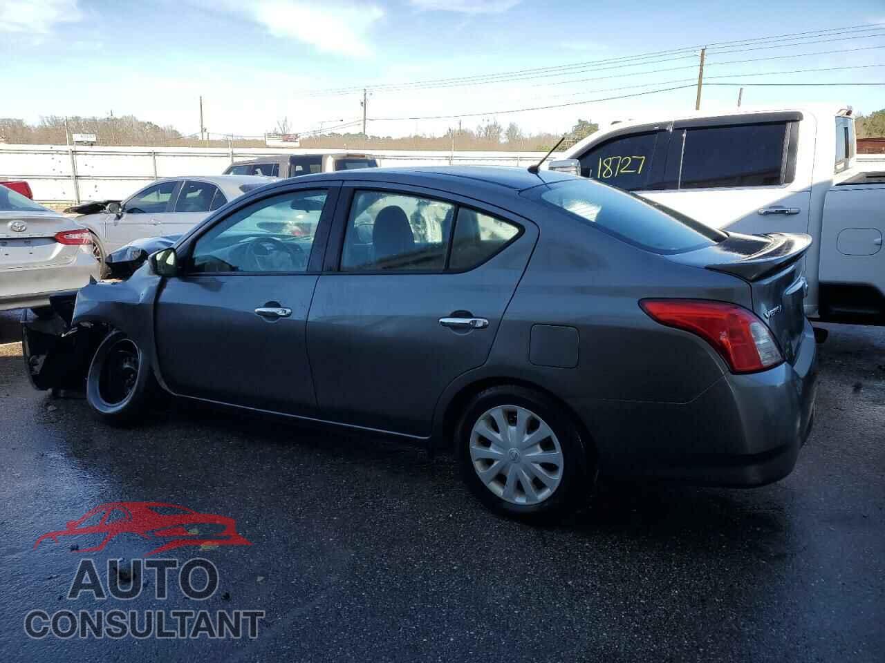 NISSAN VERSA 2017 - 3N1CN7AP3HL815796