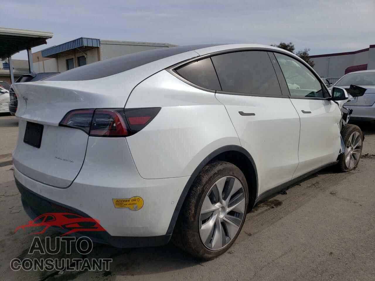 TESLA MODEL Y 2022 - 7SAYGDEE2NF424947