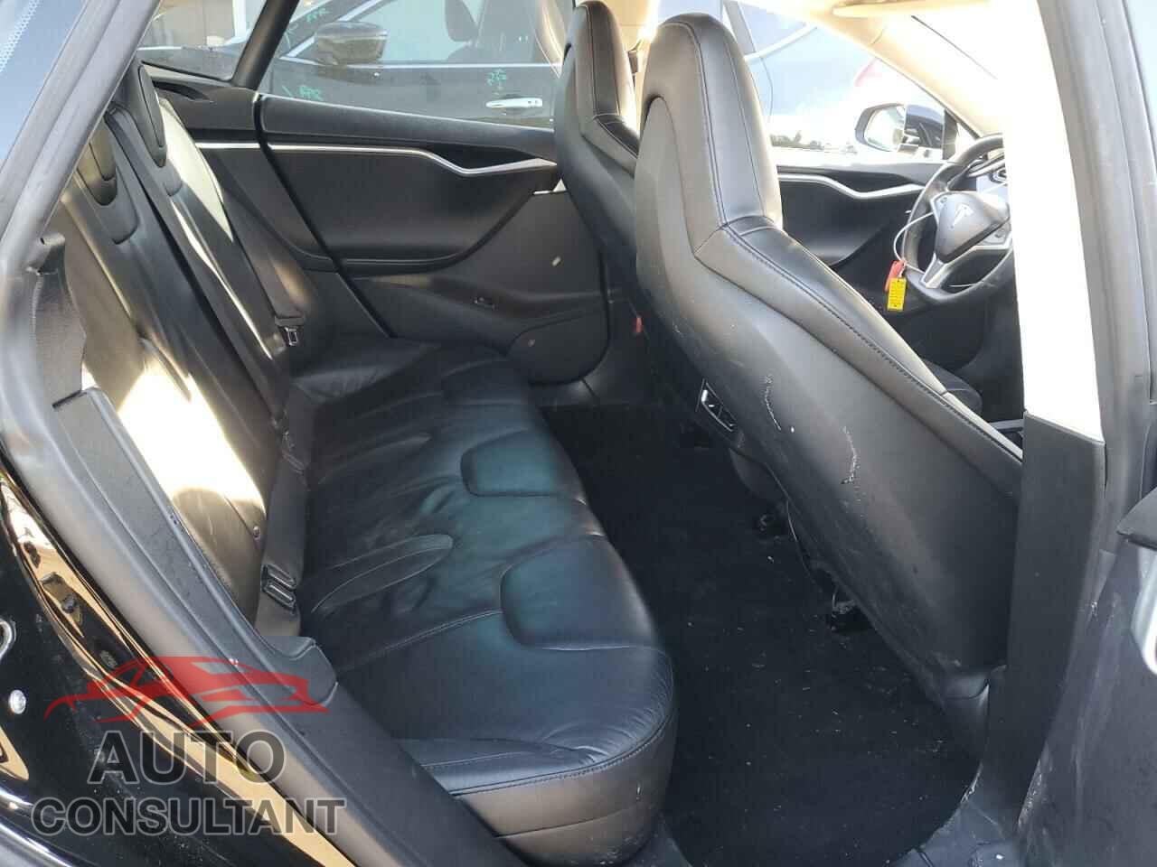 TESLA MODEL S 2013 - 5YJSA1DP2DFP21995