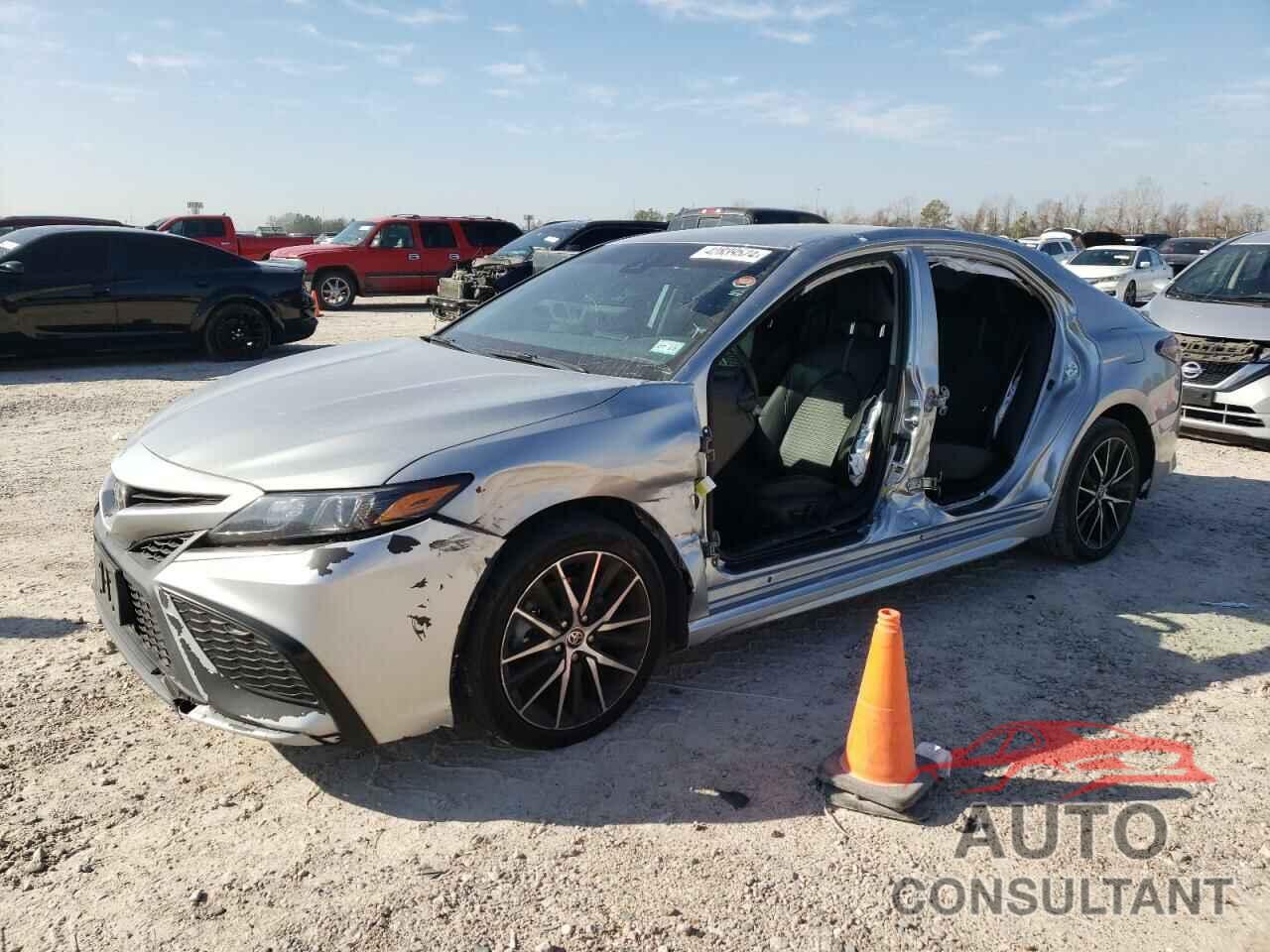 TOYOTA CAMRY 2021 - 4T1G11AK6MU569611