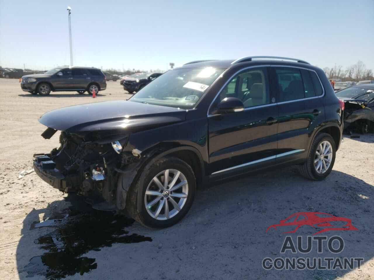 VOLKSWAGEN TIGUAN 2017 - WVGRV7AXXHW501009