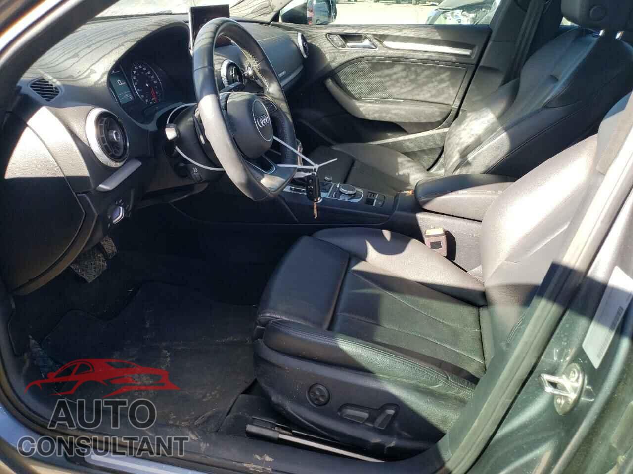 AUDI A3 2018 - WAUB8GFF2J1032608