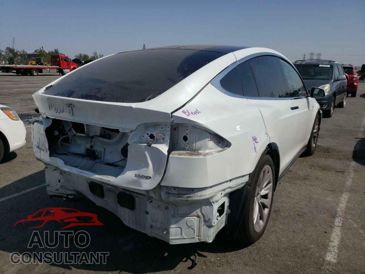 TESLA MODEL X 2018 - 5YJXCBE2XJF104557