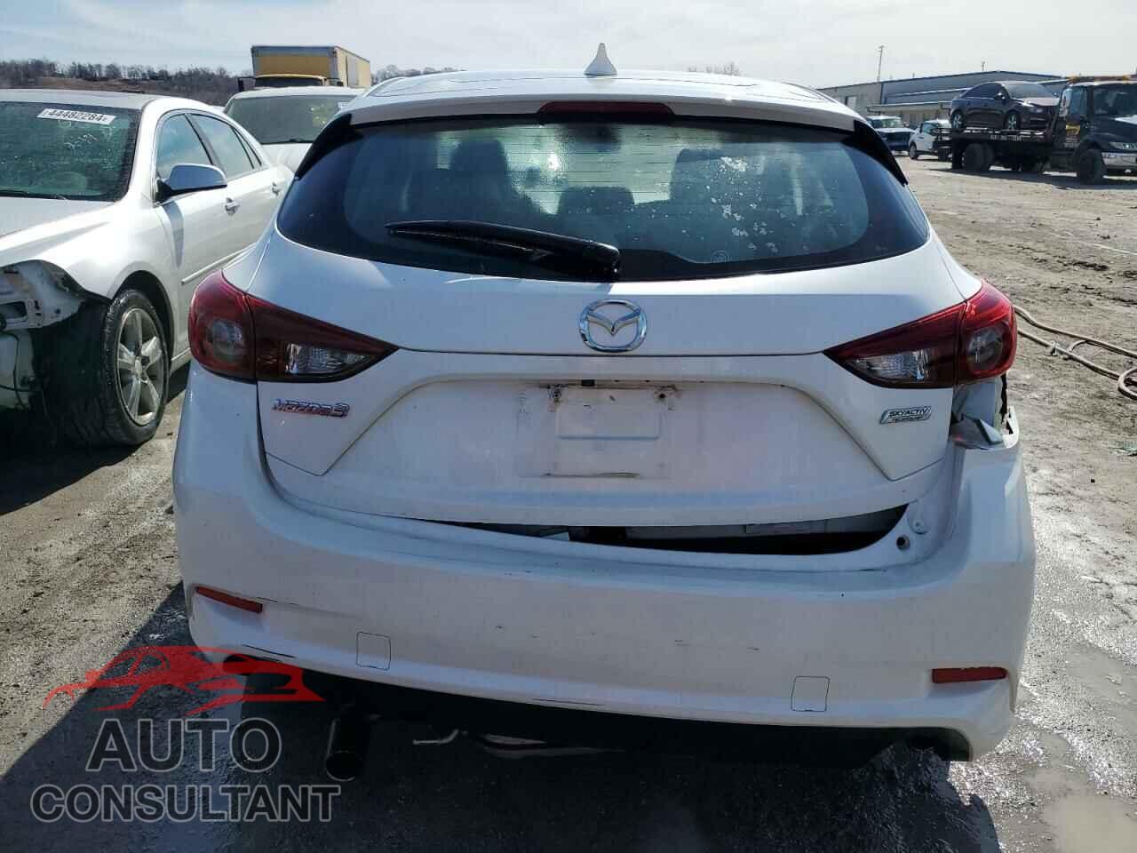 MAZDA 3 2017 - JM1BN1M34H1107417