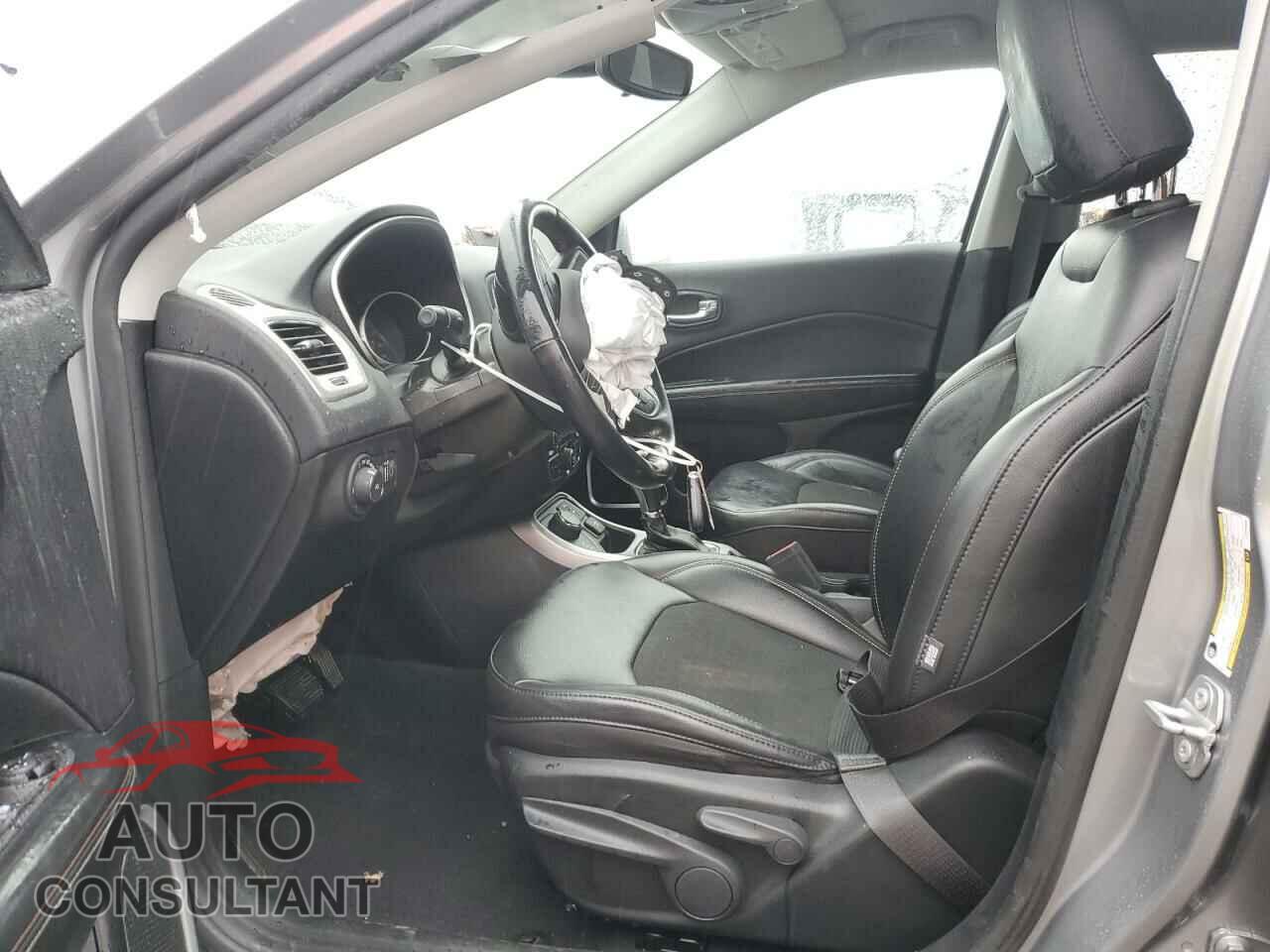 JEEP COMPASS 2020 - 3C4NJDBB0LT223090