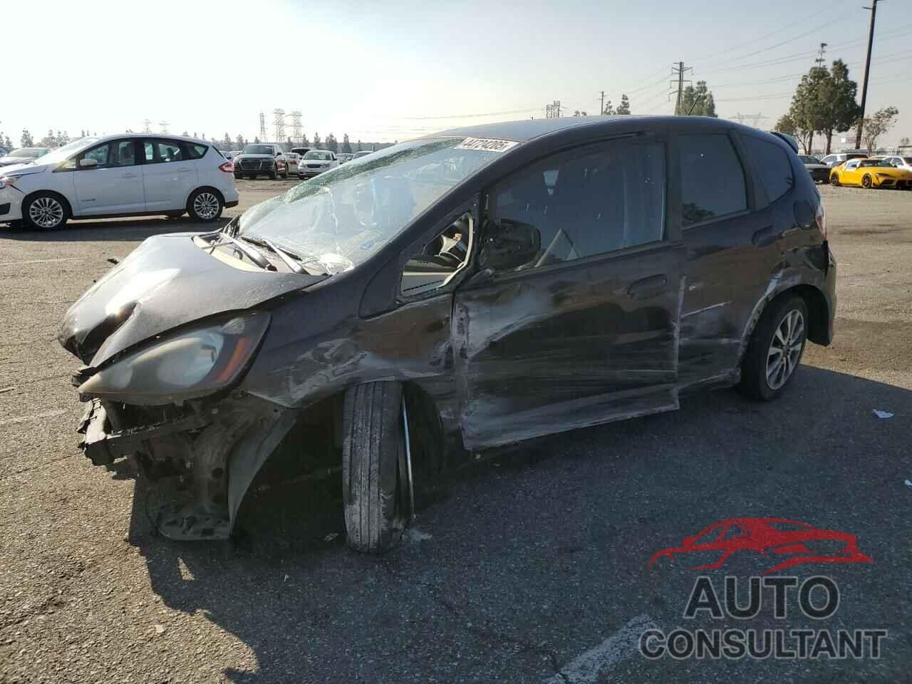 HONDA FIT 2013 - JHMGE8H53DC066317