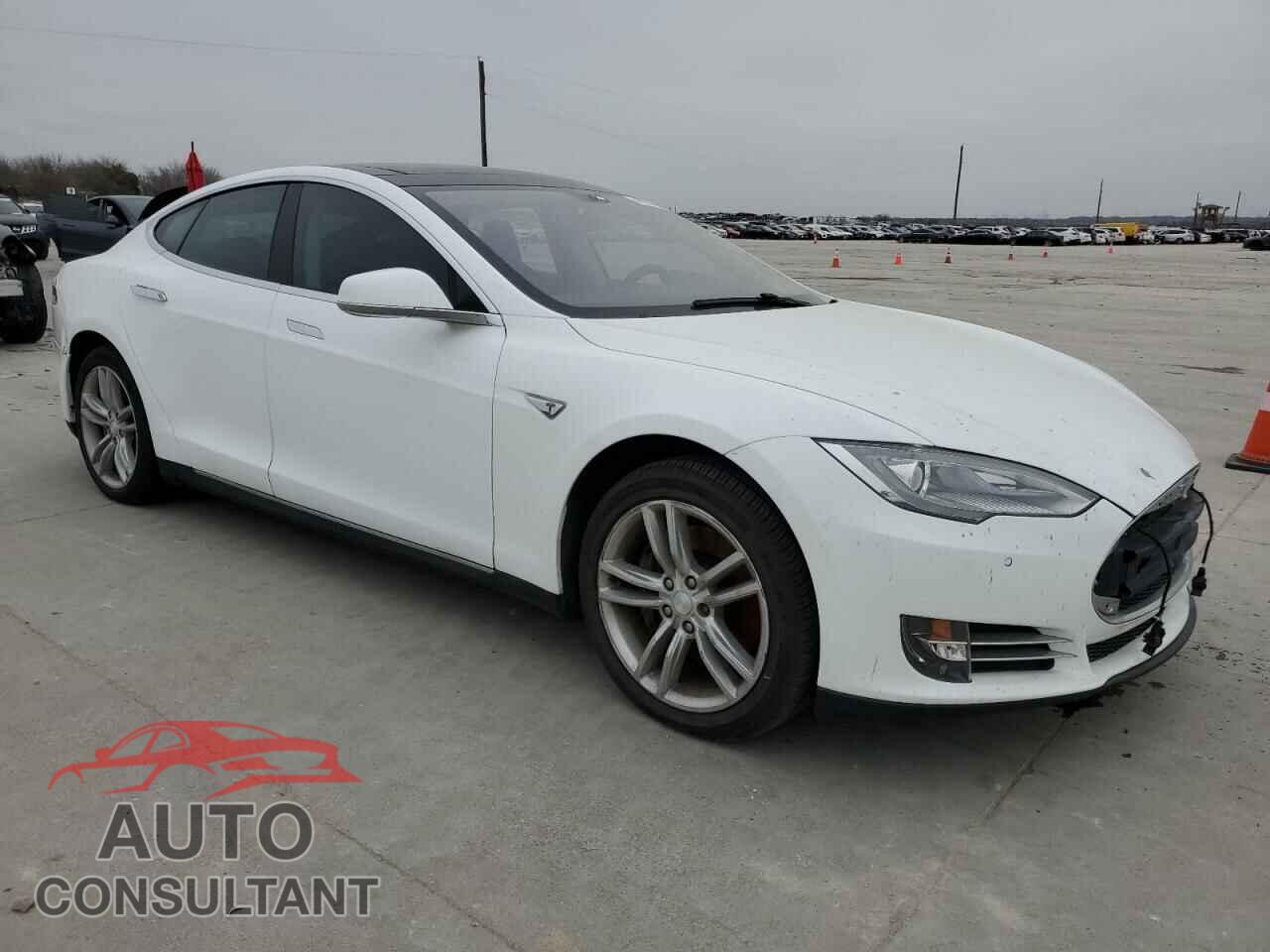 TESLA MODEL S 2013 - 5YJSA1CN5DFP21666