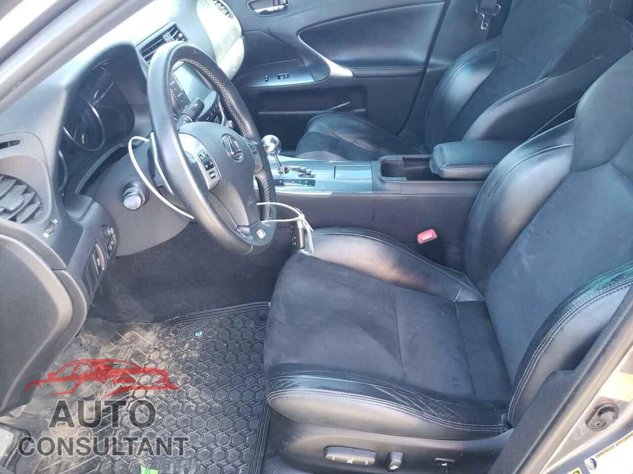 LEXUS IS 2012 - JTHBF5C21C5182430