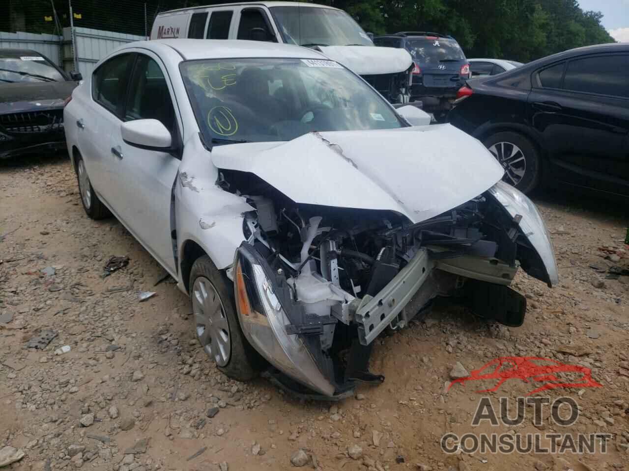 NISSAN VERSA 2019 - 3N1CN7AP6KL872856