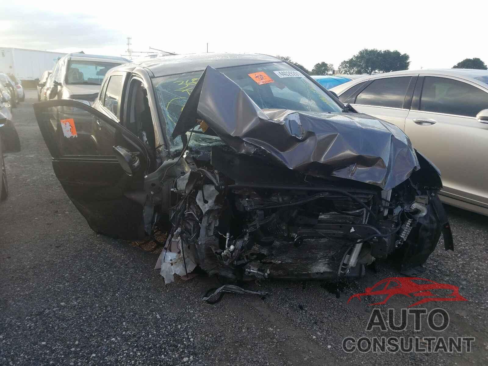 MITSUBISHI OUTLANDER 2018 - JA4AP3AU0JU014293