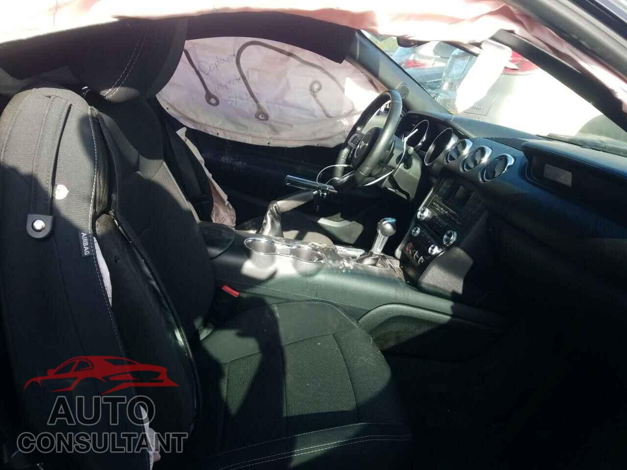 FORD MUSTANG 2017 - 1FA6P8AM5H5353392
