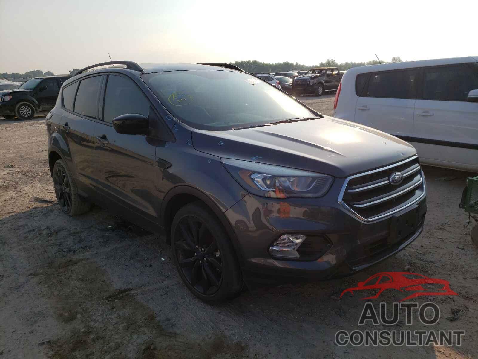 FORD ESCAPE 2017 - 1FMCU0G93HUC13708