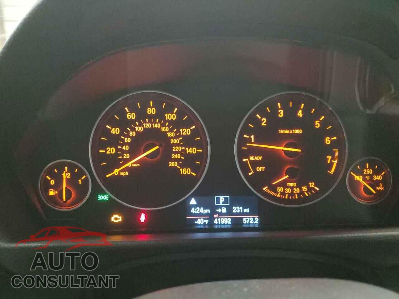 BMW 3 SERIES 2017 - WBA8A3C31HA066809