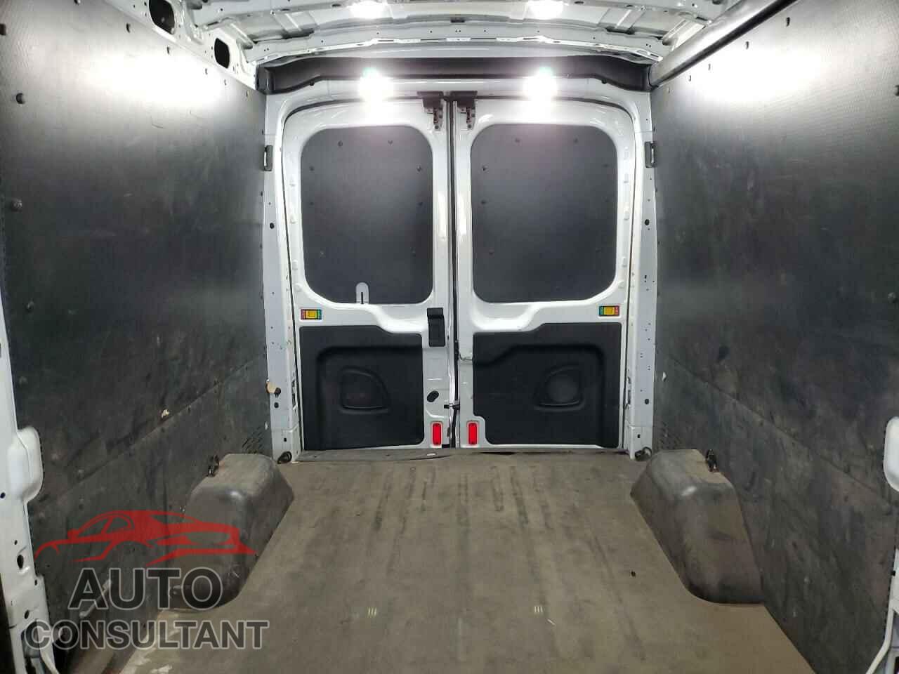 FORD TRANSIT 2018 - 1FTYE2CMXJKA80458