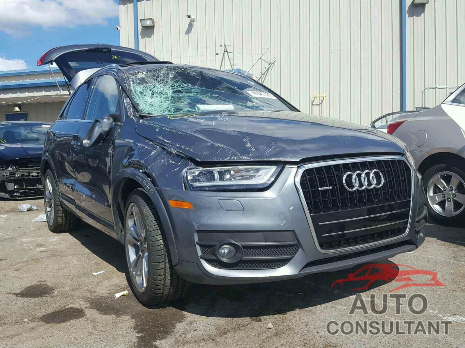 AUDI Q3 PREMIUM PLUS 2015 - WA1EFCFS8FR013141