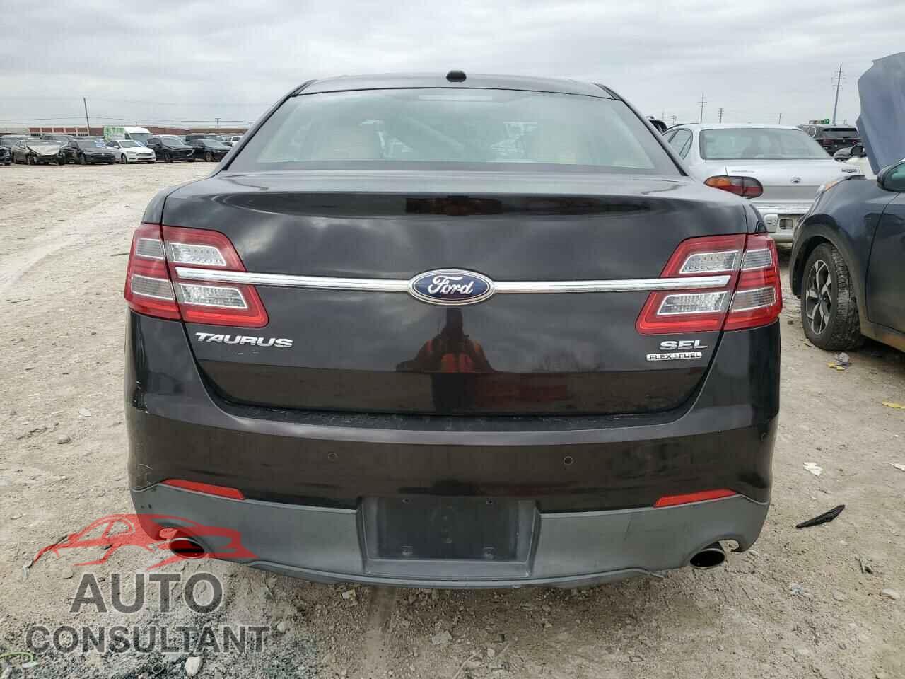 FORD TAURUS 2013 - 1FAHP2E82DG174843