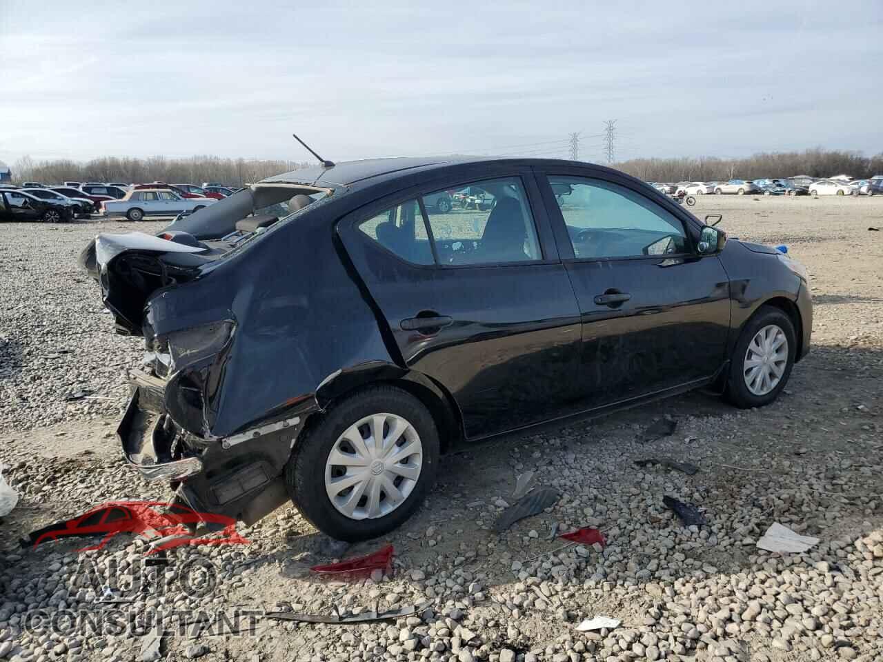 NISSAN VERSA 2017 - 3N1CN7AP3HL906714