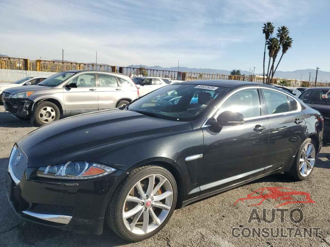 JAGUAR XF 2015 - SAJWA0F72F8U55195