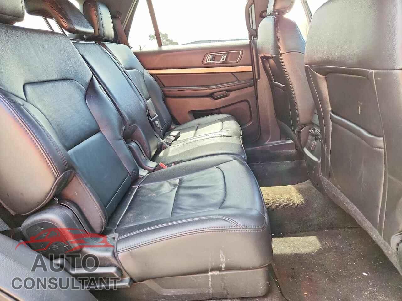 FORD EXPLORER 2018 - 1FM5K7D86JGB96958