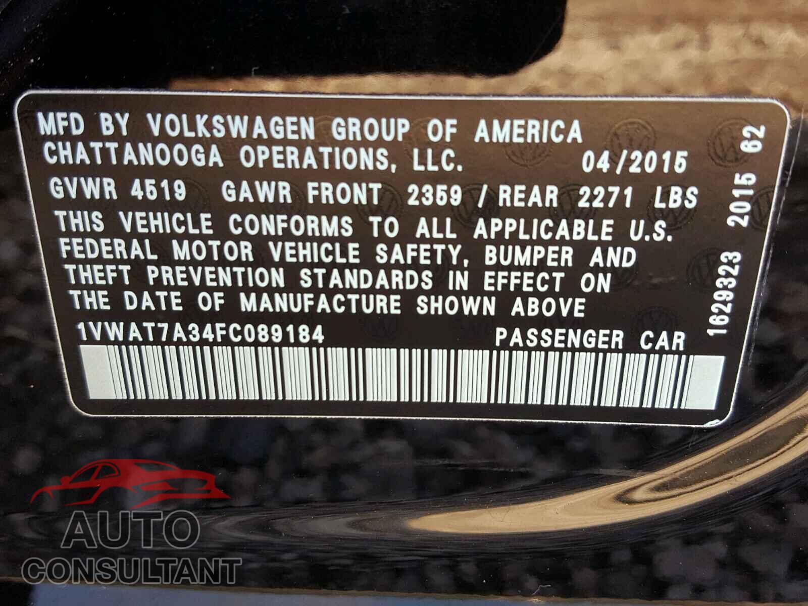 VOLKSWAGEN PASSAT 2015 - 1VWAT7A34FC089184