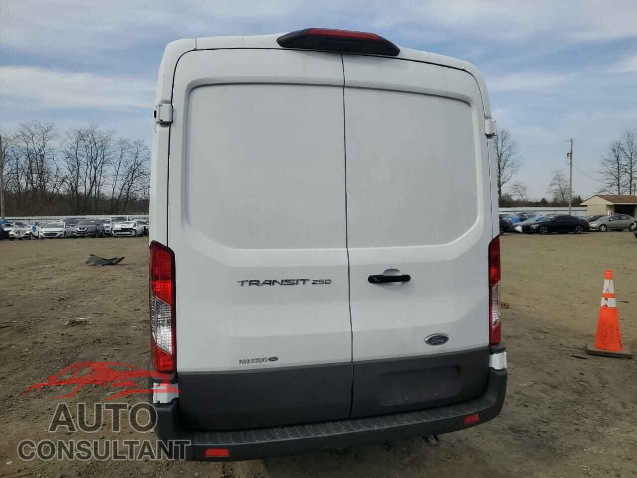 FORD TRANSIT 2023 - 1FTBR1C8XPKB20876