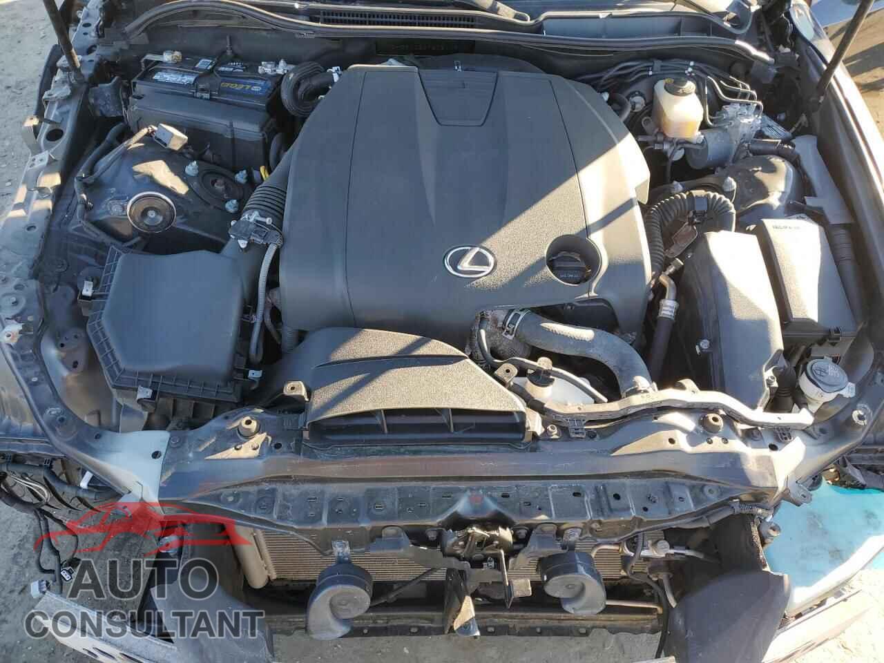 LEXUS IS 2015 - JTHCF1D24F5021490
