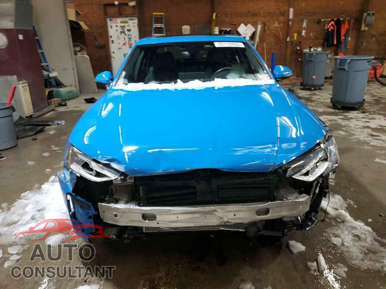 AUDI A4 2021 - WAUDAAF46MA028574