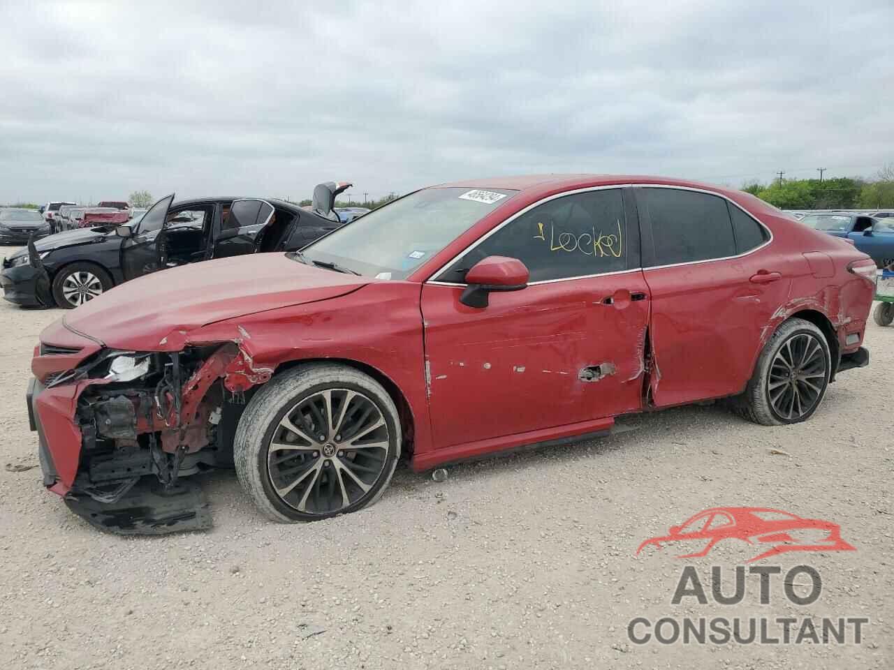 TOYOTA CAMRY 2020 - 4T1G11AK6LU390435