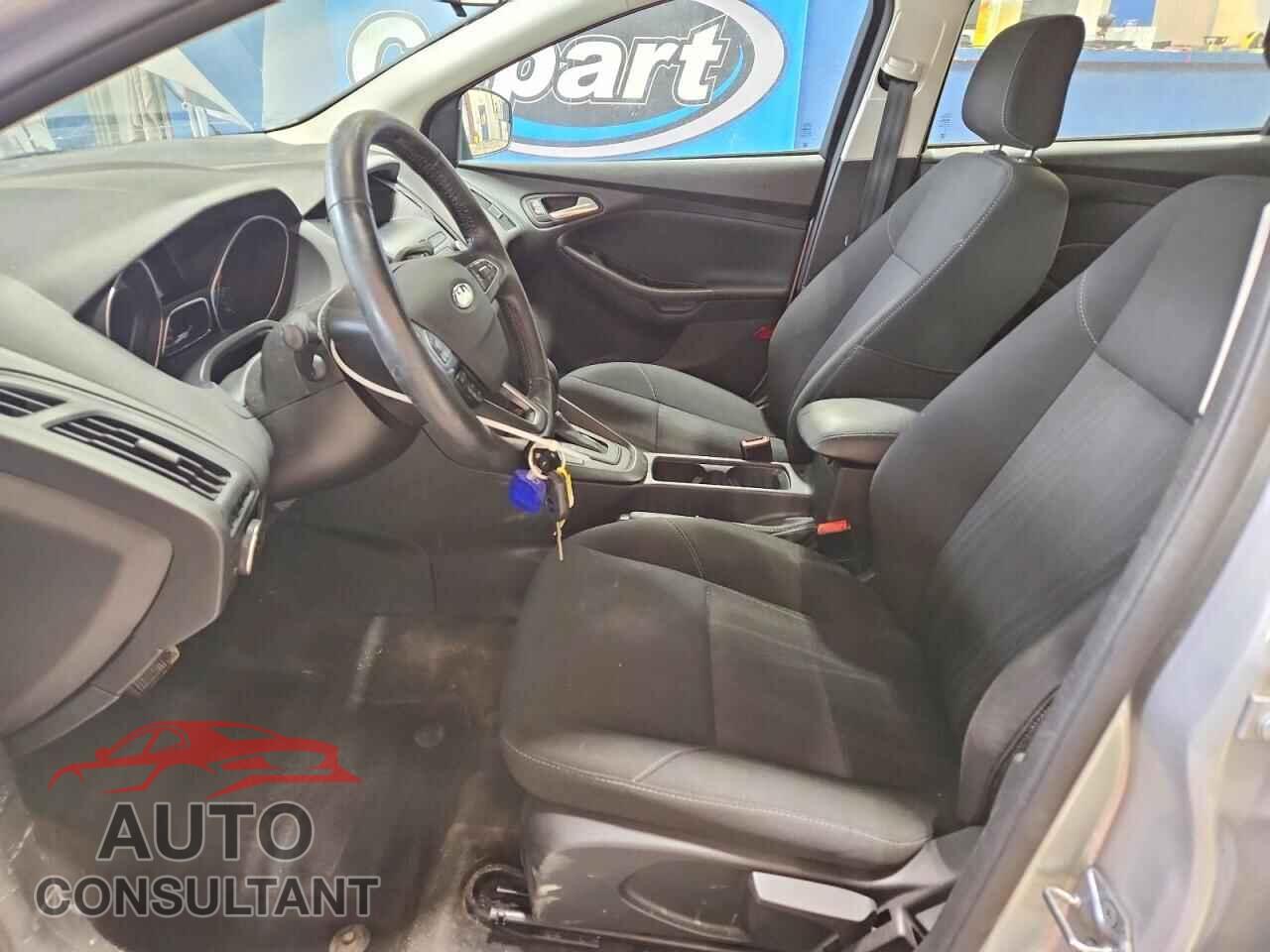 FORD FOCUS 2018 - 1FADP3F23JL301357