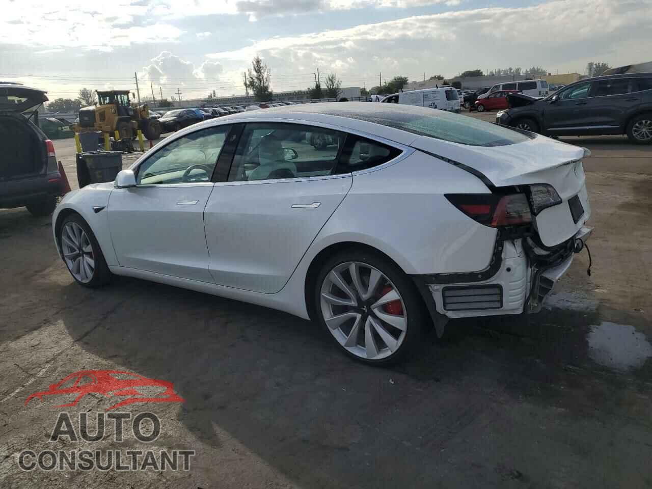 TESLA MODEL 3 2019 - 5YJ3E1EB2KF487379