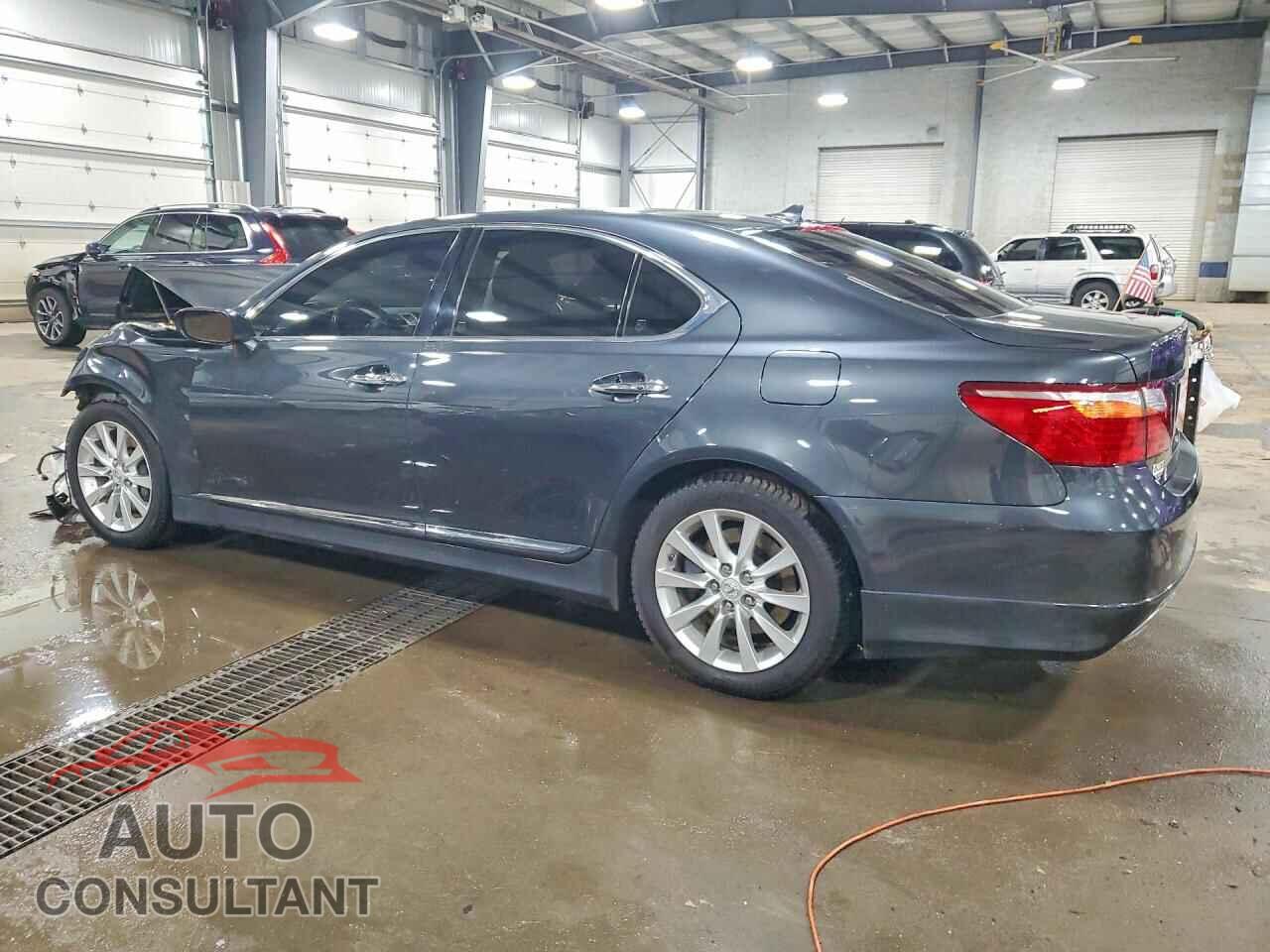 LEXUS LS500 2011 - JTHCL5EF1B5011561