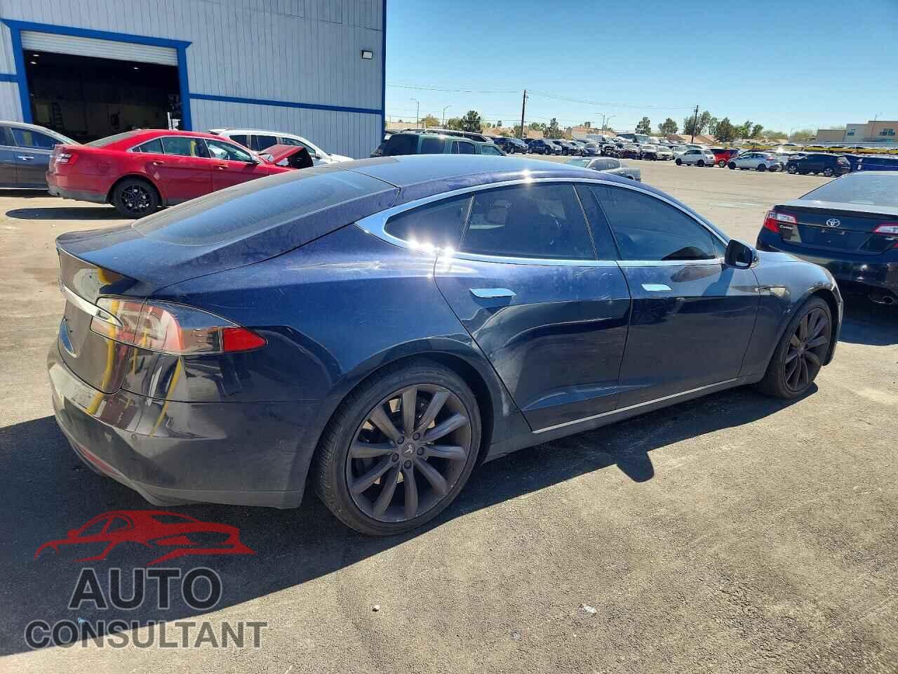 TESLA MODEL S 2015 - 5YJSA1S1XFF080564
