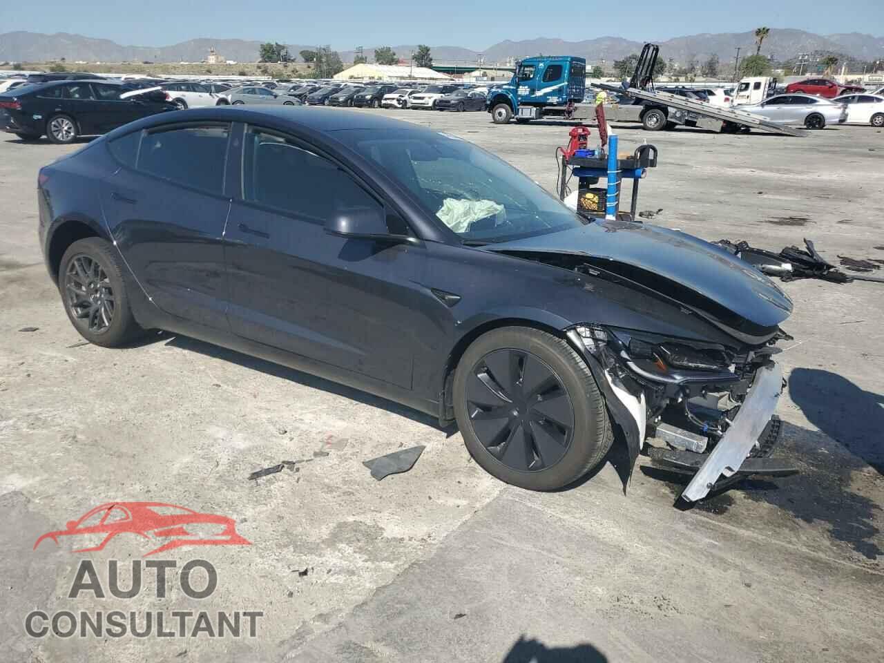TESLA MODEL 3 2024 - 5YJ3E1EA3RF827849