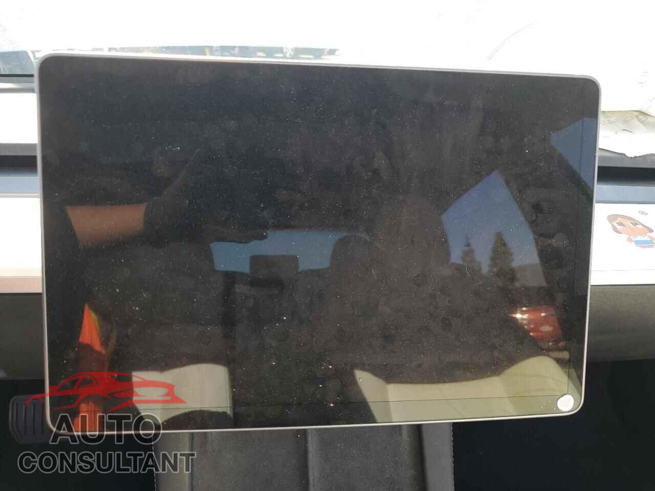 TESLA MODEL 3 2022 - 5YJ3E1EA2NF332391